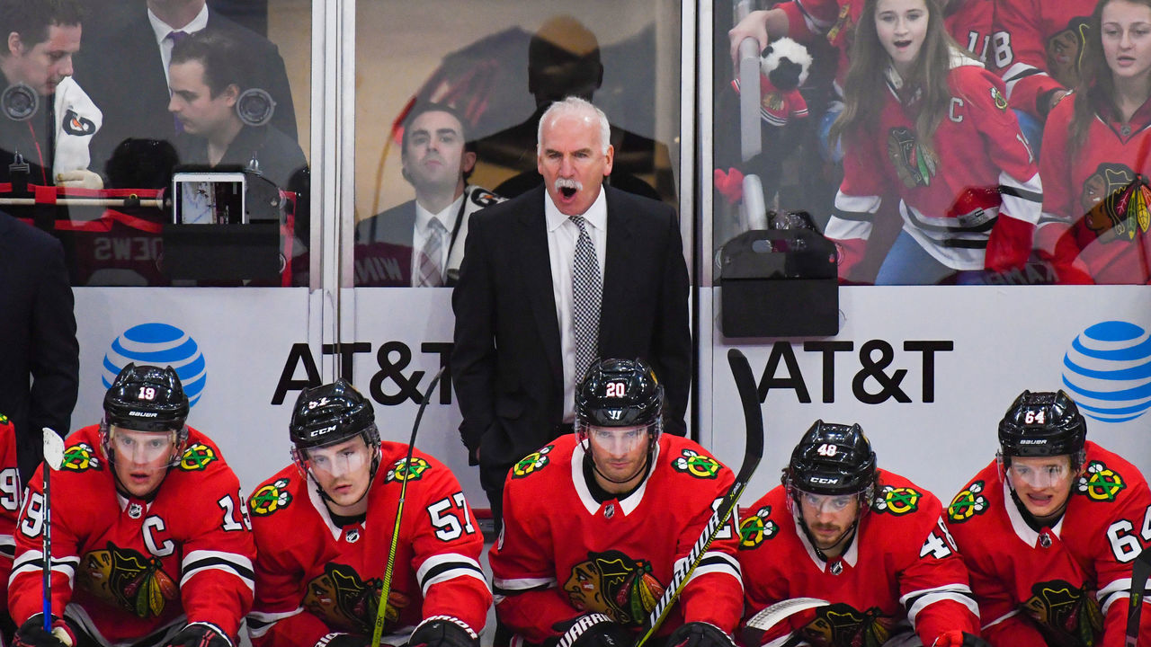CHICAGO, IL - FEBRUARY 23: Chicago Blackhawks head coach Joel Quenneville yells from the bench during a game between the Chicago Blackhawks and the San Jose Sharks on February 23, 2018, at the United Center in Chicago, IL. Blackhawks won 3-1.