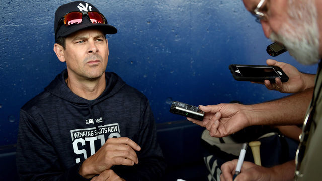 Whoops! Yankees' Boone mistakenly changed pitchers with no one warming up