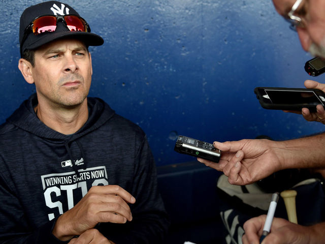 Whoops! Yankees' Boone mistakenly changed pitchers with no one warming up