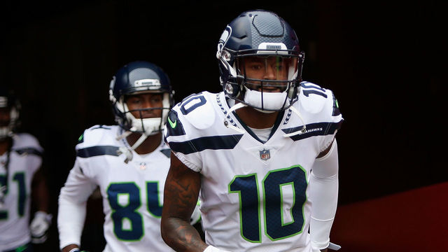 SANTA CLARA, CA - NOVEMBER 26: Paul Richardson #10 of the Seattle Seahawks runs out to the field for the warm up before the game against the San Francisco 49ers at Levi's Stadium on November 26, 2017 in Santa Clara, California.
