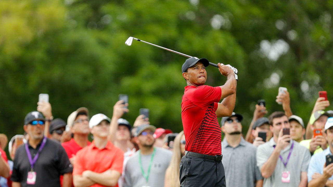 PALM HARBOR, FL - MARCH 11: Tiger Woods plays his shot from the 15th tee during the final round of the Valspar Championship at Innisbrook Resort Copperhead Course on March 11, 2018 in Palm Harbor, Florida.