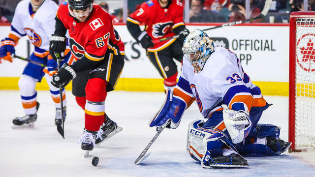 Islanders give up 50-plus shots for 6th time this season in slump-busting win