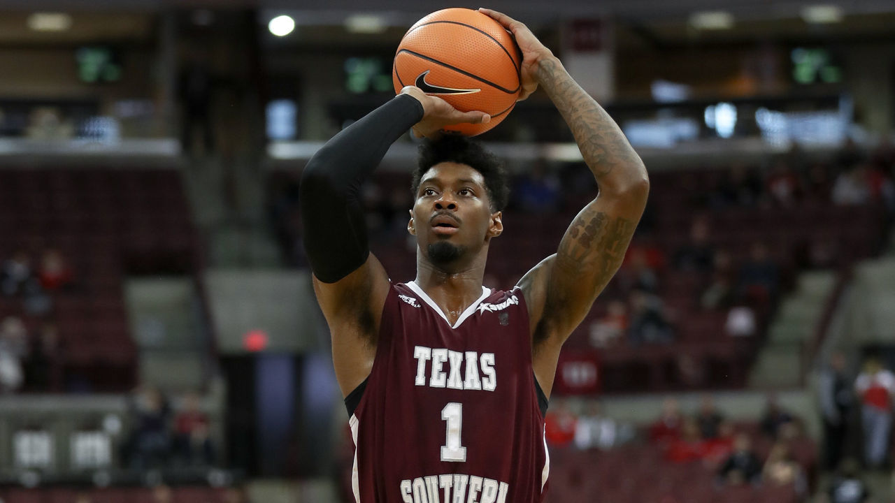 COLUMBUS, OH - NOVEMBER 16: Texas Southern Tigers guard Jerry Perry (1) attempts a free throw during a game between the Texas Southern Tigers and the Ohio State Buckeyes on November 16th, 2017 at Value City Arena in Columbus, OH.