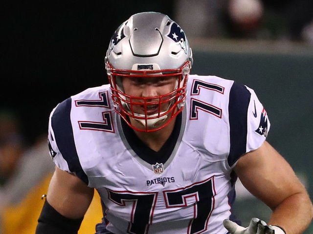 EAST RUTHERFORD, NJ - NOVEMBER 27: Nate Solder #77 of the New England Patriots in action against Lorenzo Mauldin #55 of the New York Jets during their game at MetLife Stadium on November 27, 2016 in East Rutherford, New Jersey.