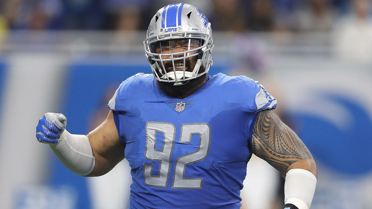 DETROIT, MI - OCTOBER 08: Haloti Ngata #92 of the Detroit Lions celebrates a second quarter sack on Cam Newton (not in photo) of the Carolina Panthers at Ford Field on October 8, 2017 in Detroit, Michigan.