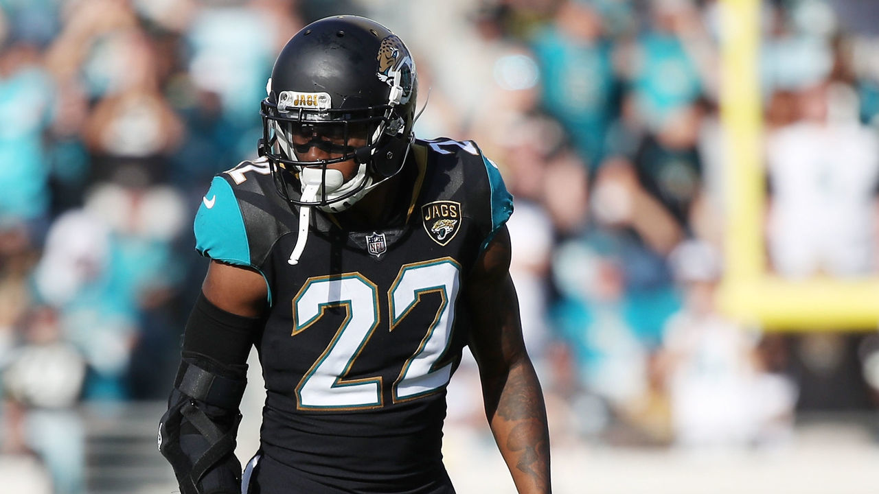 JACKSONVILLE, FL - DECEMBER 17: Aaron Colvin #22 of the Jacksonville Jaguars waits on the field during the first half of their game against the Houston Texans at EverBank Field on December 17, 2017 in Jacksonville, Florida.