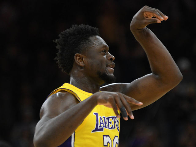 Lakers' Randle accuses Jokic of trying to yank his shoulder out
