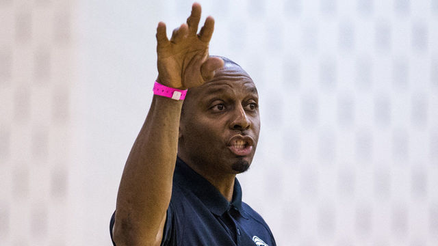 MAPLE GROVE, MN- MAY 23: Former NBA player Anfernee 'Penny' Hardaway calls a play for Team Penny during Session Four of the Nike EYBL on May 23, 2015 at Maple Grove Community Gym in Maple Grove, Minnesota.