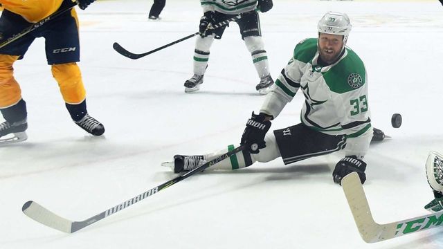 Stars' Hitchcock: Methot will be 'out a while' due to hand injury