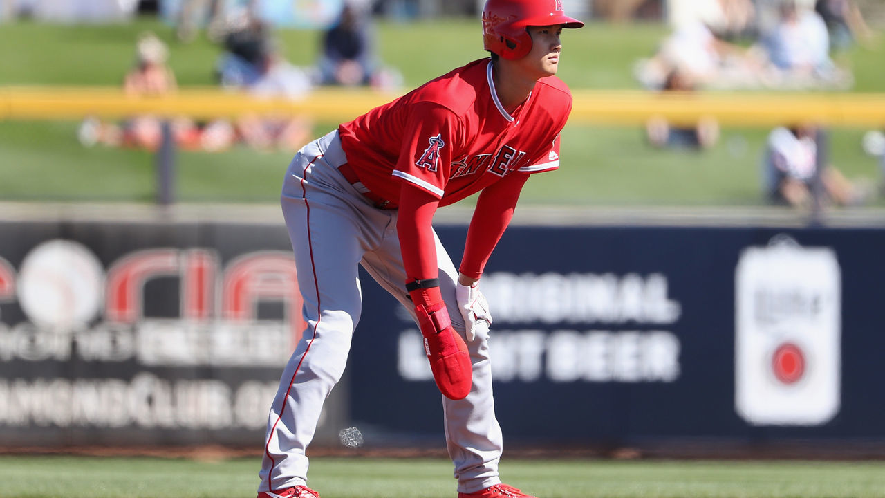 PEORIA, AZ - FEBRUARY 26: Shohei Ohtani #17 of the Los Angeles Angels leads off second base during the first inning of the spring training game against the San Diego Padres at Peoria Stadium on February 26, 2018 in Peoria, Arizona.