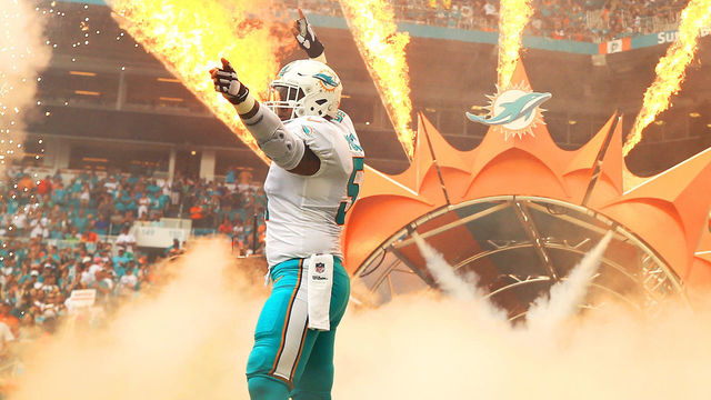 MIAMI GARDENS, FL - OCTOBER 22: Mike Pouncey #51 of the Miami Dolphins takes the field during a game against the New York Jets at Hard Rock Stadium on October 22, 2017 in Miami Gardens, Florida.