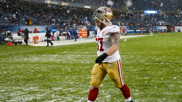 CHICAGO, IL - DECEMBER 04: Daniel Kilgore #67 of the San Francisco 49ers walks toward the locker room at the conclusion of the game against the Chicago Bears at Soldier Field on December 4, 2016 in Chicago, Illinois. The Chicago Bears defeat the San Francisco 49ers 26-6.