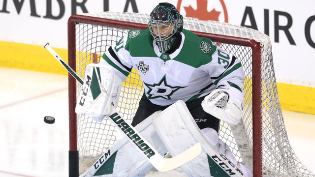 Stars' Bishop injured while making big glove save