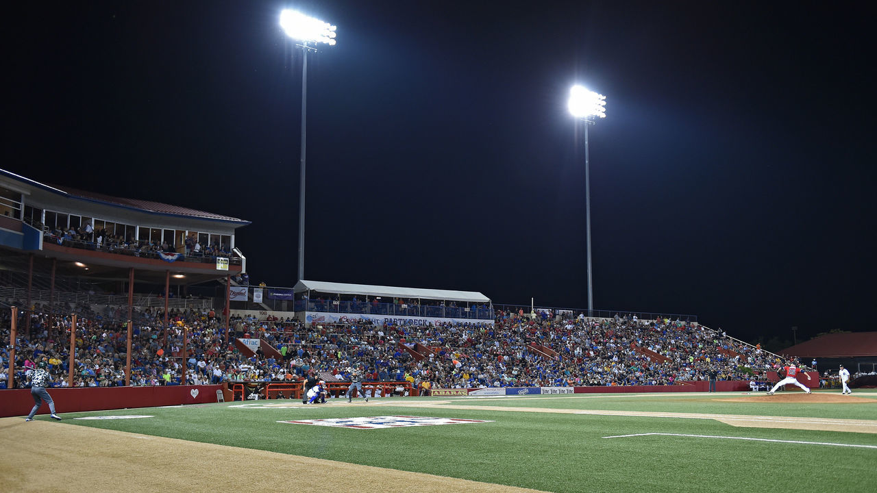 WICHITA, KS - AUGUST 06: Pitcher Tim Hudson #15 of the Kansas Stars delivers a pitch against the Colorado Xpress in the second inning during the NBC World Series on August 6, 2016 at Lawrence-Dumont Stadium in Wichita, Kansas.