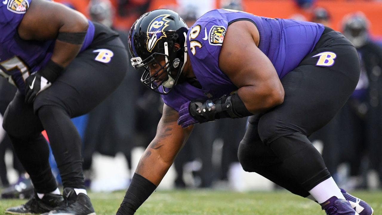 CLEVELAND, OH - DECEMBER 17, 2017: Defensive tackle Brandon Williams #98 of the Baltimore Ravens awaits the snap from his position in the third quarter of a game on December 17, 2017 against the Cleveland Browns at FirstEnergy Stadium in Cleveland, Ohio. Baltimore won 27-10. (Photo by: 2017 Nick Cammett/Diamond Images/Getty Images)