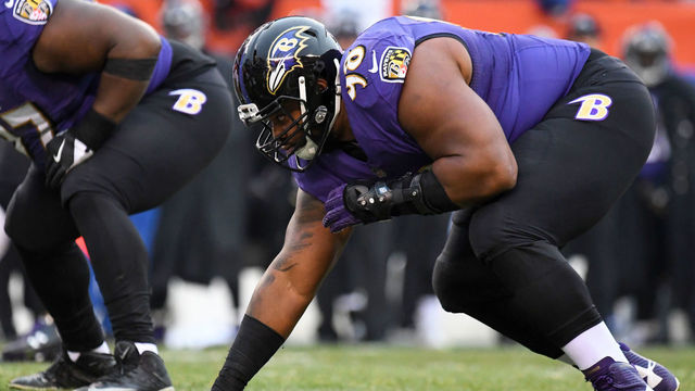 CLEVELAND, OH - DECEMBER 17, 2017: Defensive tackle Brandon Williams #98 of the Baltimore Ravens awaits the snap from his position in the third quarter of a game on December 17, 2017 against the Cleveland Browns at FirstEnergy Stadium in Cleveland, Ohio. Baltimore won 27-10. (Photo by: 2017 Nick Cammett/Diamond Images/Getty Images)