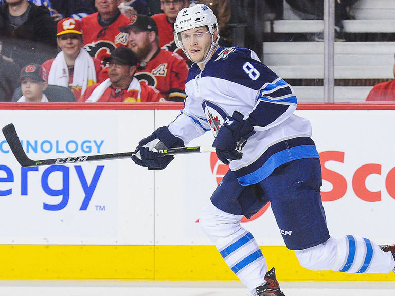 Jets' Trouba diagnosed with concussion | theScore.com