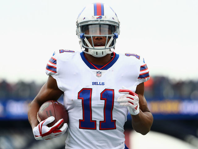 Raiders' wide receiver Zay Jones has a new number, Raiders News