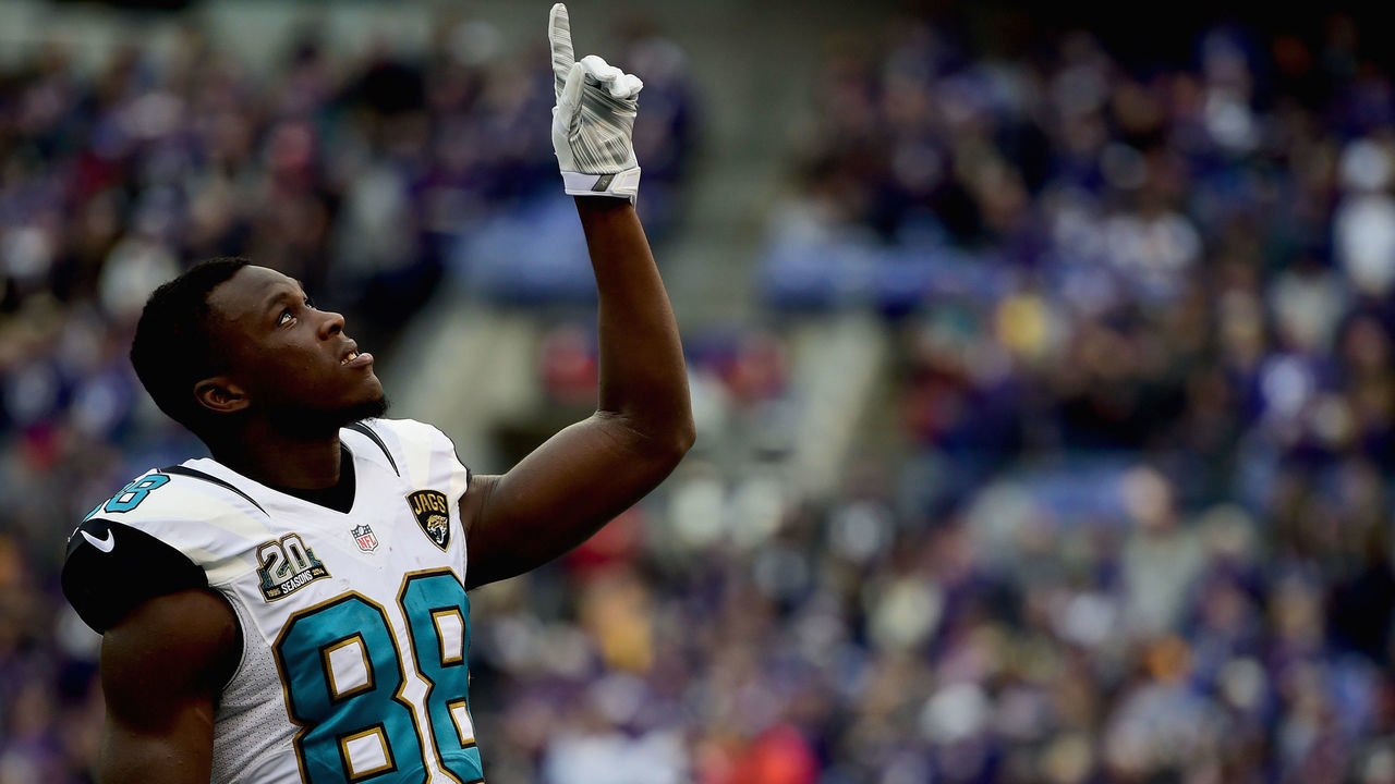 BALTIMORE, MD - DECEMBER 14: Wide receiver Allen Hurns #88 of the Jacksonville Jaguars points to the sky before a game against the Baltimore Ravens at M&T Bank Stadium on December 14, 2014 in Baltimore, Maryland.