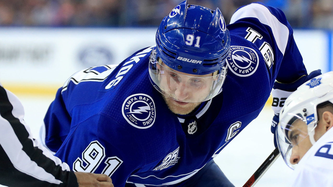 TAMPA, FL - MARCH 20: Steven Stamkos #91 of the Tampa Bay Lightning faces off during a game against the Toronto Maple Leafs at Amalie Arena on March 20, 2018 in Tampa, Florida.
