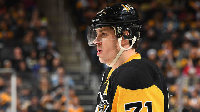PITTSBURGH, PA - DECEMBER 31: Evgeni Malkin #71 of the Pittsburgh Penguins skates against the Montreal Canadiens at PPG Paints Arena on December 31, 2016 in Pittsburgh, Pennsylvania. *** Local Caption ***