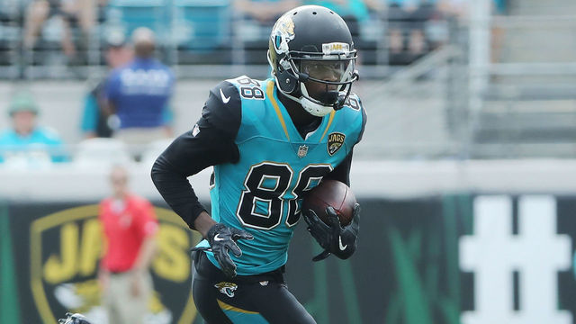 JACKSONVILLE, FL - NOVEMBER 05: Allen Hurns #88 of the Jacksonville Jaguars runs with the football during the first half of their game against the Cincinnati Bengals at EverBank Field on November 5, 2017 in Jacksonville, Florida.