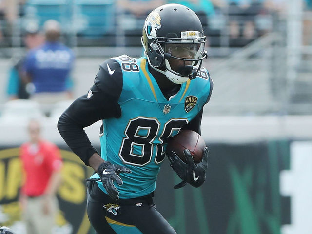 JACKSONVILLE, FL - NOVEMBER 05: Allen Hurns #88 of the Jacksonville Jaguars runs with the football during the first half of their game against the Cincinnati Bengals at EverBank Field on November 5, 2017 in Jacksonville, Florida.