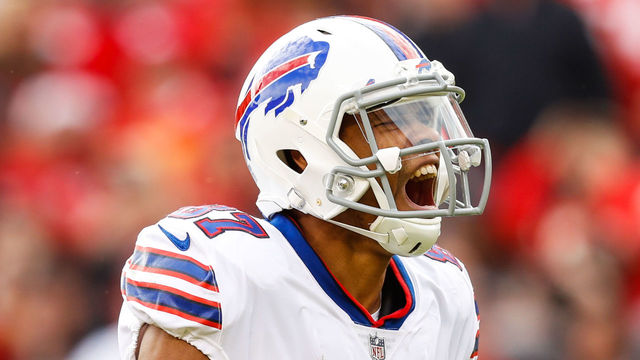 KANSAS CITY, MO - NOVEMBER 26: Wide receiver Jordan Matthews #87 of the Buffalo Bills reacts after a reception against the Kansas City Chiefs in the first quarter of the game at Arrowhead Stadium on November 26, 2017 in Kansas City, Missouri.
