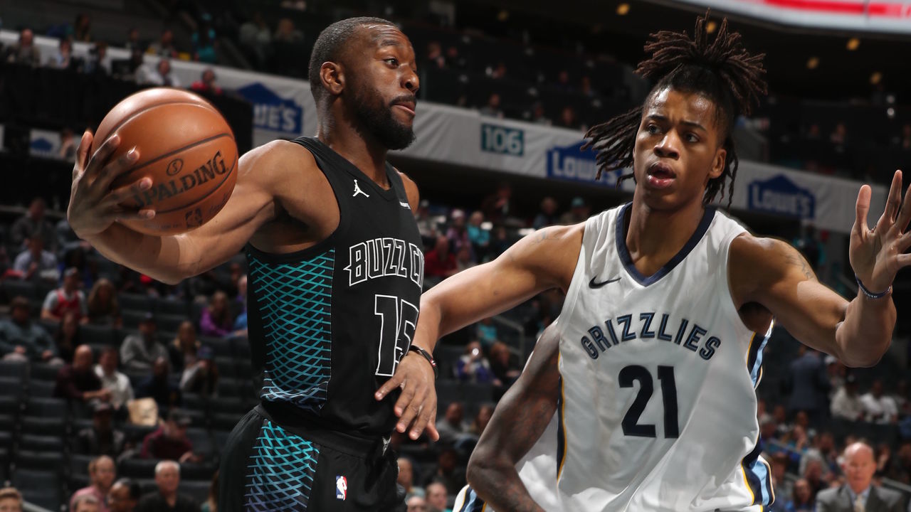 CHARLOTTE, NC - MARCH 22: Kemba Walker #15 of the Charlotte Hornets handles the ball against the Memphis Grizzlies on March 22, 2018 at Spectrum Center in Charlotte, North Carolina. Mandatory Copyright Notice: Copyright 2018 NBAE