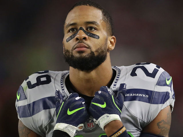 GLENDALE, AZ - OCTOBER 23: Free safety Earl Thomas #29 of the Seattle Seahawks reacts during the first half of the NFL game against the Arizona Cardinals at the University of Phoenix Stadium on October 23, 2016 in Glendale, Arizona.