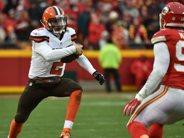 KANSAS CITY, MO - DECEMBER 27: Johnny Manziel #2 of the Cleveland Browns rushes the ball at Arrowhead Stadium during the third quarter of the game agains the Kansas City Chiefs on December 27, 2015 in Kansas City, Missouri.