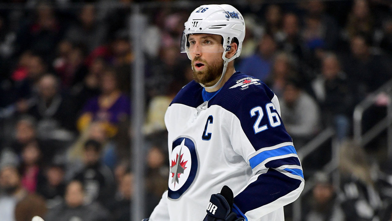 LOS ANGELES, CA - NOVEMBER 22: Blake Wheeler #26 of the Winnipeg Jets lines up for a faceoff during the game against the Los Angeles Kings at Staples Center on November 22, 2017 in Los Angeles, California.