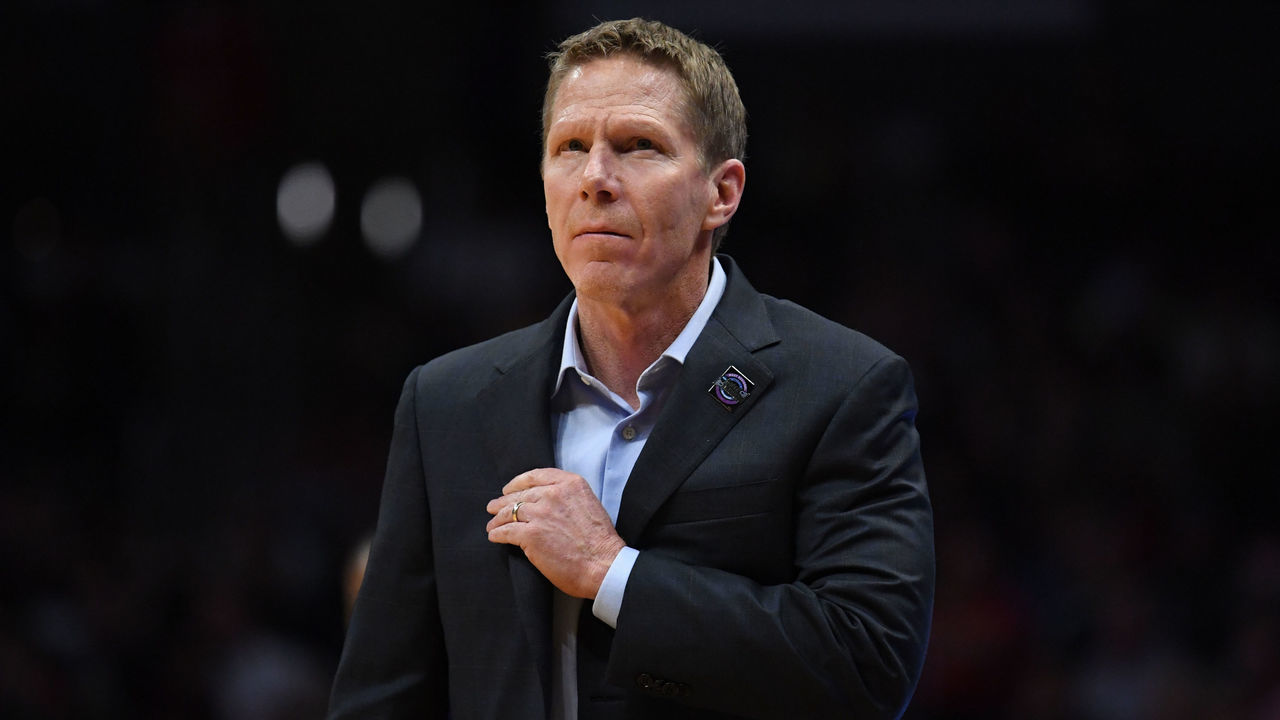 LOS ANGELES, CA - MARCH 22: Head coach Mark Few of the Gonzaga Bulldogs reacts against the Florida State Seminoles during the first half in the 2018 NCAA Men's Basketball Tournament West Regional at Staples Center on March 22, 2018 in Los Angeles, California.