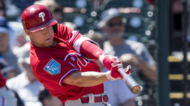 Phillies sign top prospect Kingery to 6-year deal