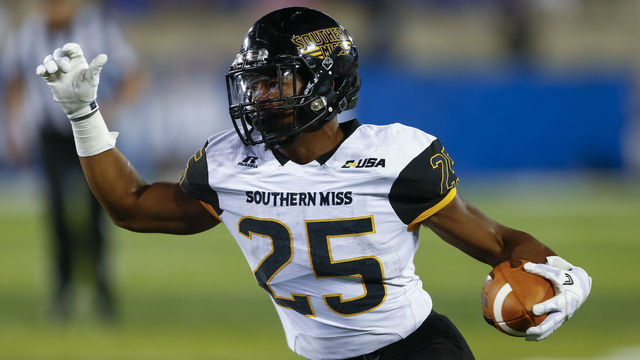 LEXINGTON, KY - SEPTEMBER 03: Ito Smith #25 of the Southern Miss Golden Eagles runs the ball against the Kentucky Wildcats at Commonwealth Stadium on September 3, 2016 in Louisville, Kentucky. Southern Mississippi defeated Kentucky 44-35.