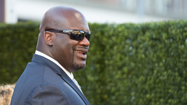 Shaquille O'Neal arrives to the NBA Awards at Basketball City on June 26, 2017 in New York. / AFP PHOTO / Bryan R. Smith