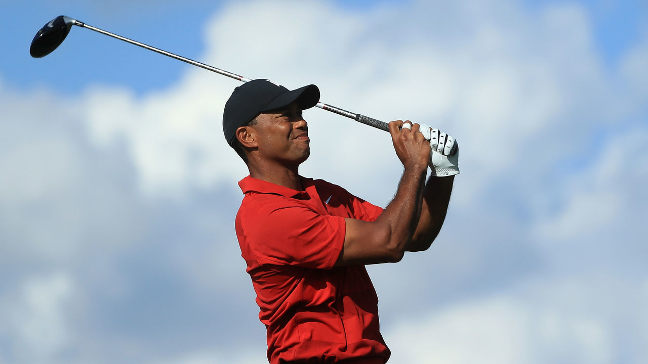 ORLANDO, FL - MARCH 18: Tiger Woods plays his shot from the 16th tee during the final round at the Arnold Palmer Invitational Presented By MasterCard at Bay Hill Club and Lodge on March 18, 2018 in Orlando, Florida.