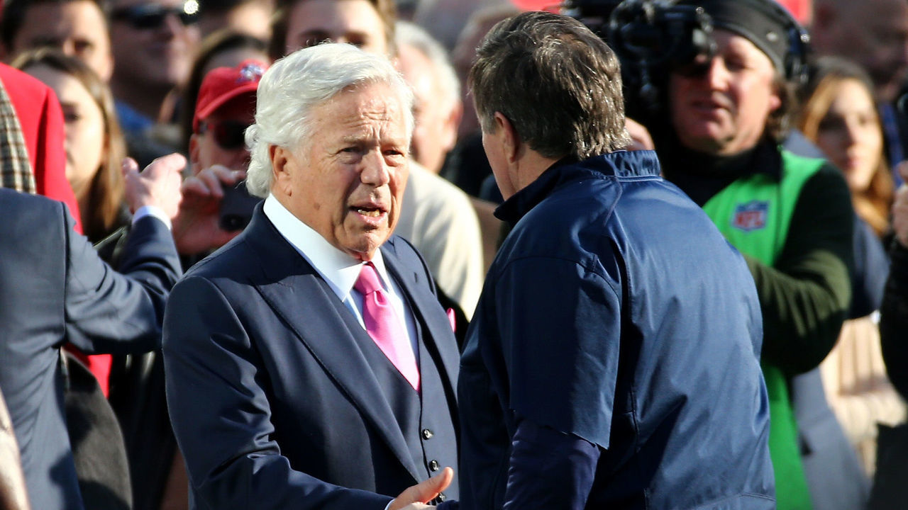 FOXBOROUGH, MA - JANUARY 21: New England Patriots owner Robert Kraft shakes hands with head coach Bill Belichick before the AFC Championship Game against the Jacksonville Jaguars at Gillette Stadium on January 21, 2018 in Foxborough, Massachusetts.