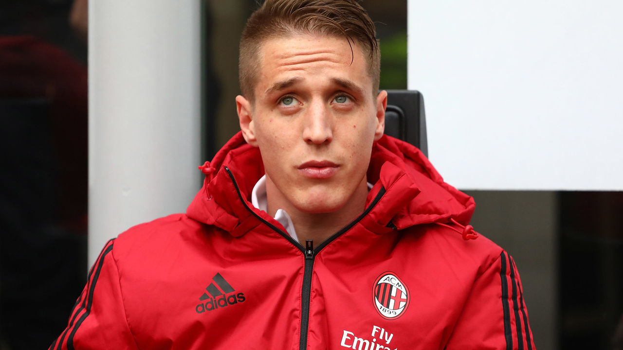 MILAN, ITALY - MARCH 18: Andrea Conti of AC Milan looks on before the serie A match between AC Milan and AC Chievo Verona at Stadio Giuseppe Meazza on March 18, 2018 in Milan, Italy.