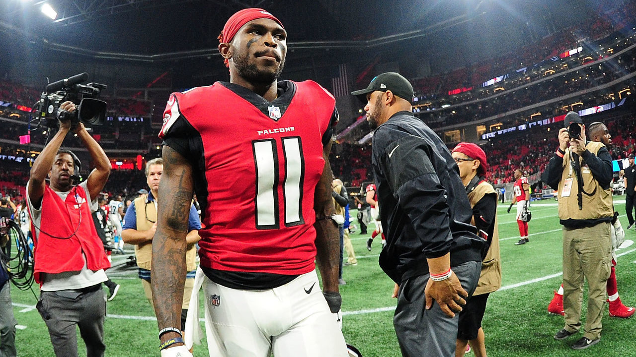ATLANTA, GA - DECEMBER 31: Julio Jones #11 of the Atlanta Falcons walks off the field after beating the Carolina Panthers at Mercedes-Benz Stadium on December 31, 2017 in Atlanta, Georgia.