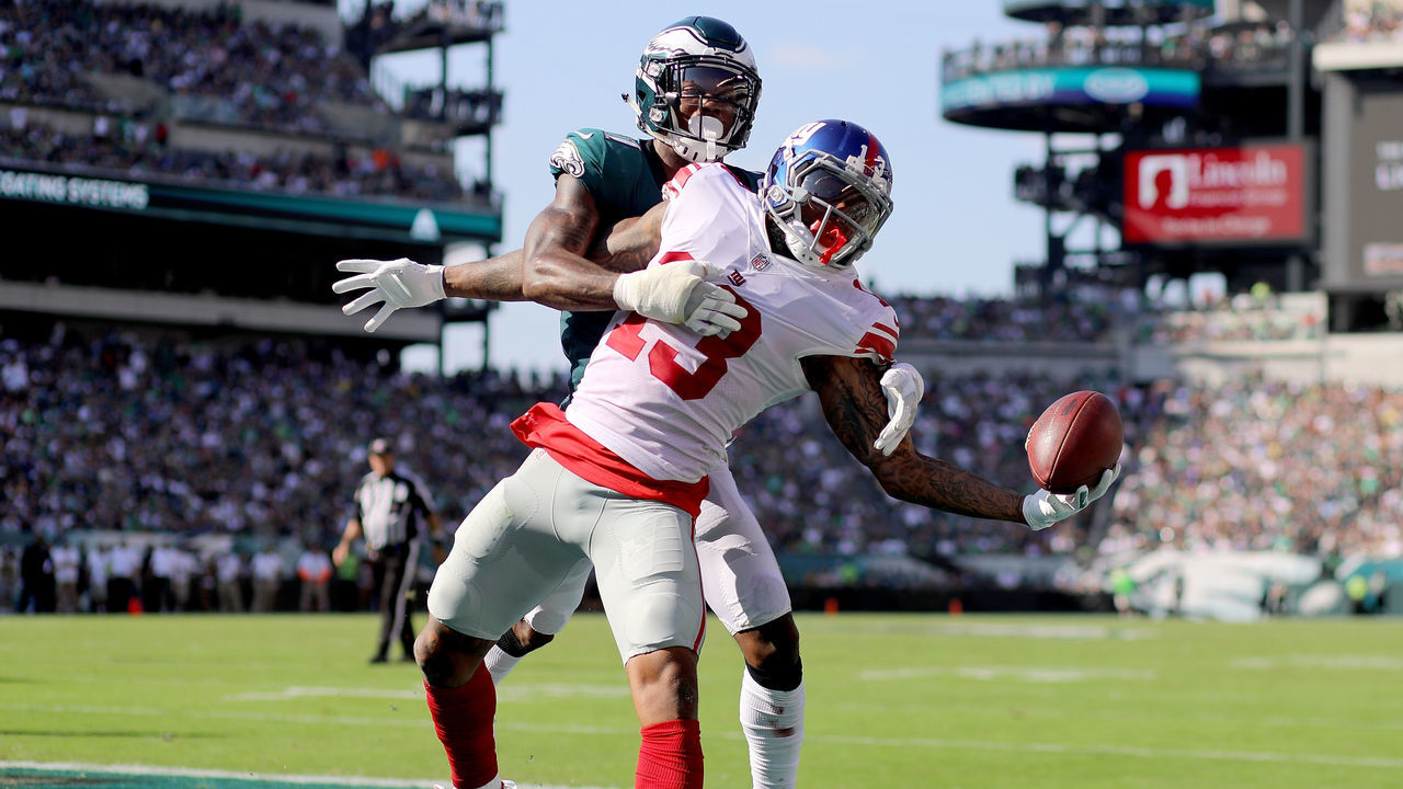 PHILADELPHIA, PA - SEPTEMBER 24: Odell Beckham #13 of the New York Giants scores a four yard touchdown against Jalen Mills #31 of the Philadelphia Eagles on September 24, 2017 at Lincoln Financial Field in Philadelphia, Pennsylvania.