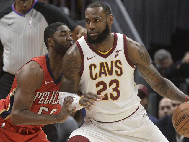 LeBron breaks MJ's record with 867 consecutive games of double-digit scoring