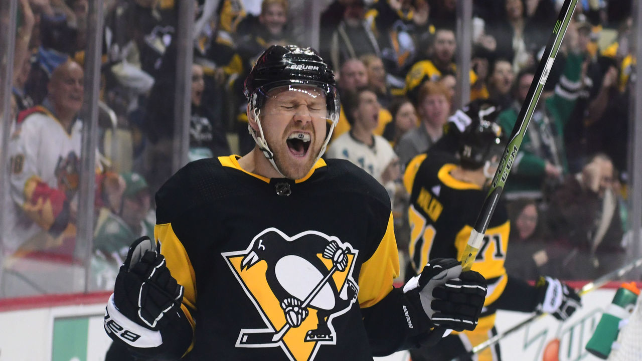 PITTSBURGH, PA - MARCH 11: Patric Hornqvist #72 of the Pittsburgh Penguins celebrates after scoring a goal that was called back due to an off sides against the Dallas Stars at PPG PAINTS Arena on March 11, 2018 in Pittsburgh, Pennsylvania.