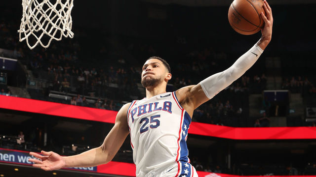 CHARLOTTE, NC - APRIL 1: Ben Simmons #25 of the Philadelphia 76ers drives to the basket during the game against the Charlotte Hornets on April 1, 2018 at Spectrum Center in Charlotte, North Carolina. Mandatory Copyright Notice: Copyright 2018 NBAE