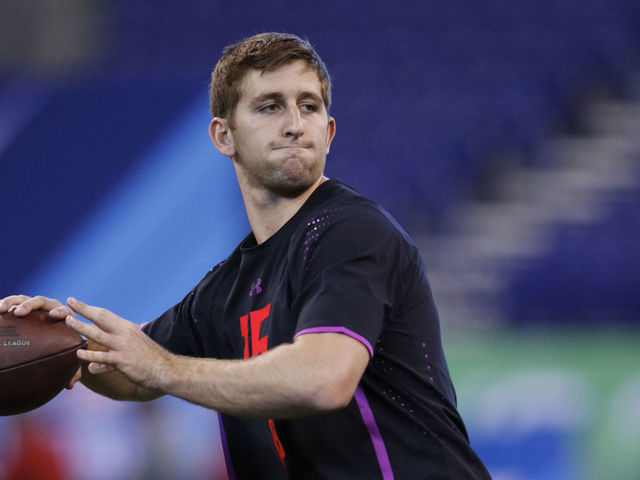 INDIANAPOLIS, IN - MARCH 03: UCLA quarterback Josh Rosen throws during the NFL Combine at Lucas Oil Stadium on March 3, 2018 in Indianapolis, Indiana.