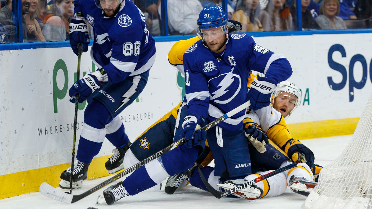 TAMPA, FL - APRIL 1: Steven Stamkos #91 of the Tampa Bay Lightning skates against the Nashville Predators during the first period at Amalie Arena on April 1, 2018 in Tampa, Florida. 'n