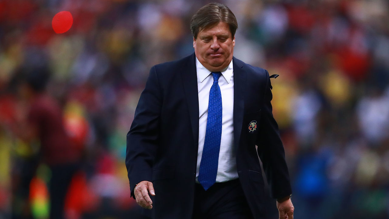 MEXICO CITY, MEXICO - MARCH 17: Miguel Herrera, Coach of America walks out the field after the 12th round match between America and Toluca as part of the Torneo Clausura 2018 Liga MX at Azteca Stadium on March 17, 2018 in Mexico City, Mexico.