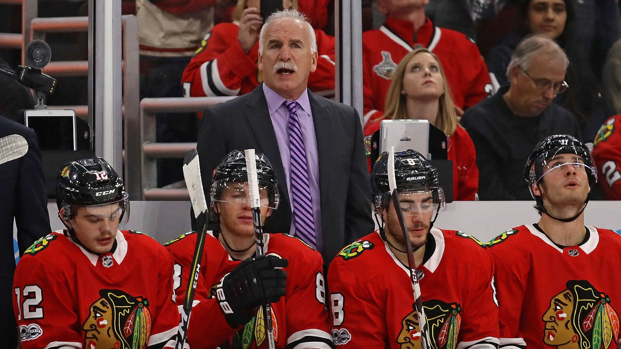 CHICAGO, IL - NOVEMBER 27: Head coach Joel Quenneville of the Chicago Blackhawks watches as his team takes on the Anaheim Ducks at the United Center on November 27, 2017 in Chicago, Illinois. The Blackhawks defeated the Ducks 7-3.