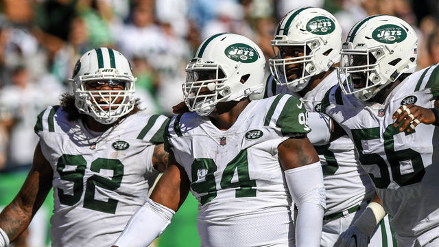 Cowboys boost pass rush by signing Kony Ealy