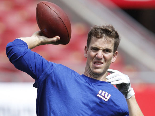 TAMPA, FL - OCTOBER 01: Eli Manning #10 of the New York Giants warms up before a game against the Tampa Bay Buccaneers at Raymond James Stadium on October 1, 2017 in Tampa, Florida.